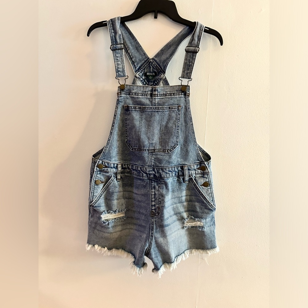 Wild Fable Women's Medium Wash Jean Overall Pocketed Shorts Size Medium